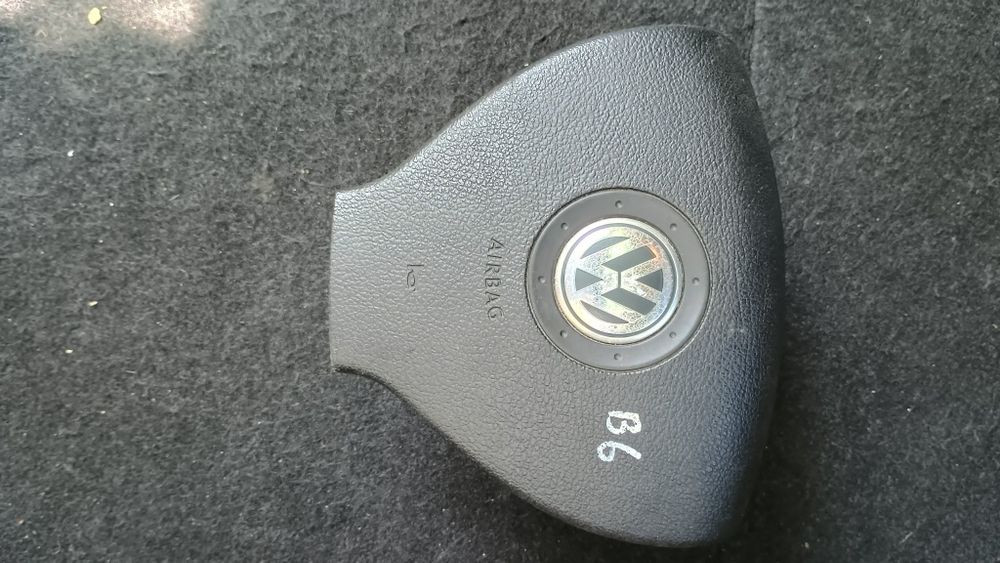 Airbag Volkswagen Passat 61607480