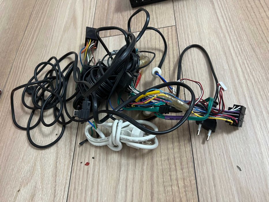 De vânzare lot casetofoane/CD playere auto — diverse mărci