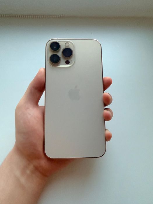 iPhone 13 pro max 256gb gold