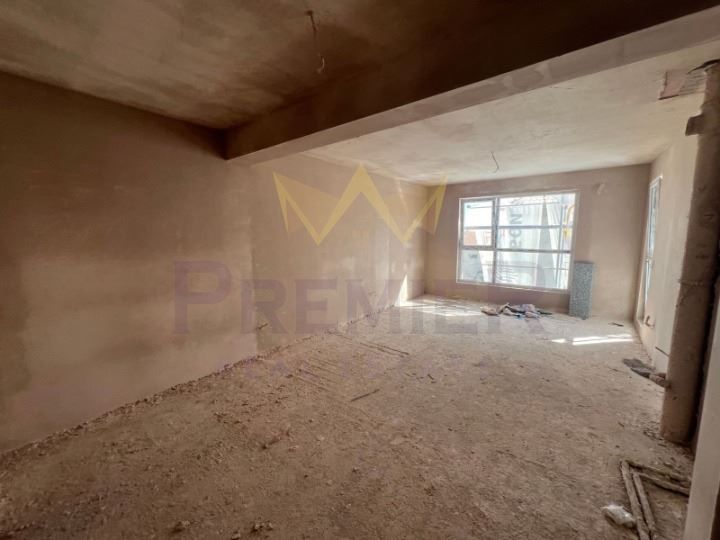 Продава се Тристаен апартамент в Варна, Виница - 105 кв.м за 753 €/кв.м - Снимка #3