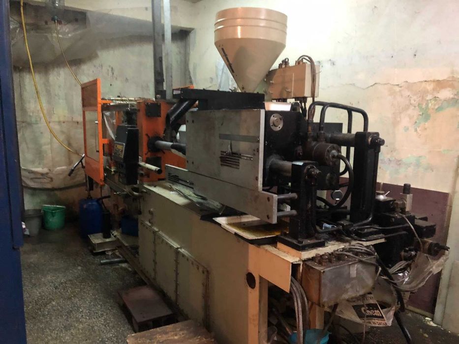 Продавам цех за пластмасови изделия в гр. Димитровград