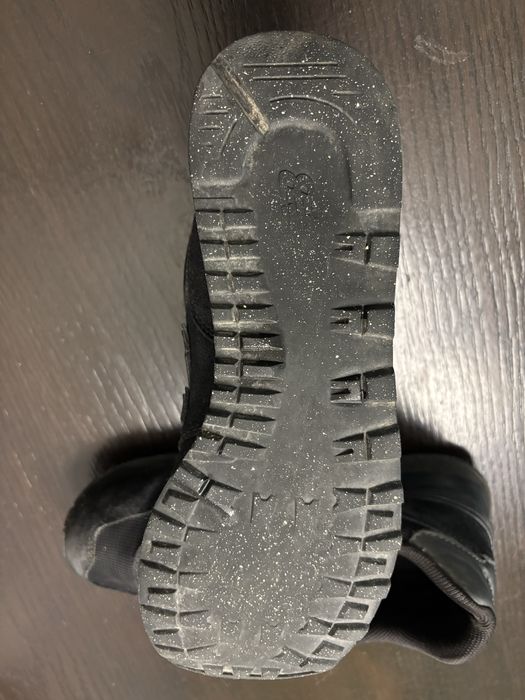 New balance 574  черни 40.5 номер