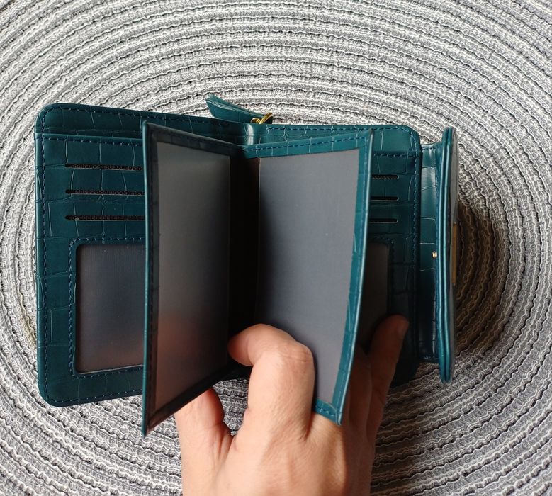 Дамска чанта к-т с подарък  портмоне,нови