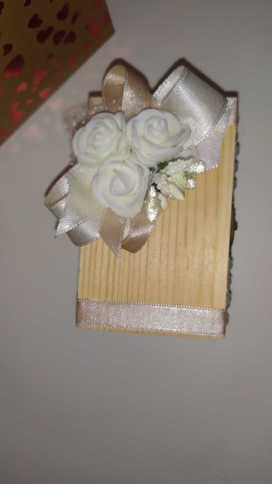 Чисто нова кутийка за сватбени халки