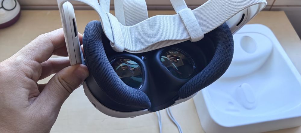 Ochelari VR META Quest 3 - - 512GB - - Oculus // ca noi - - 2270 lei