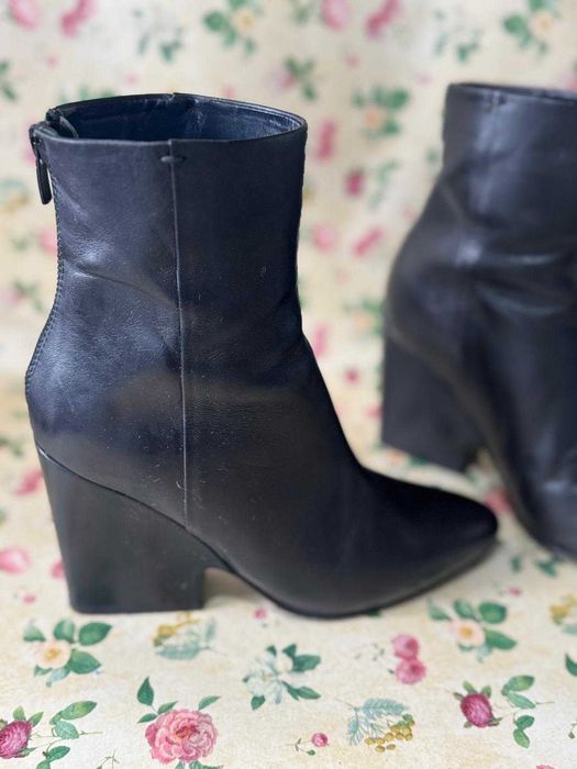 Botine elegante Musette din piele naturală