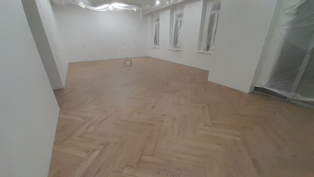 Укладка ламината  Ламинат төсеу