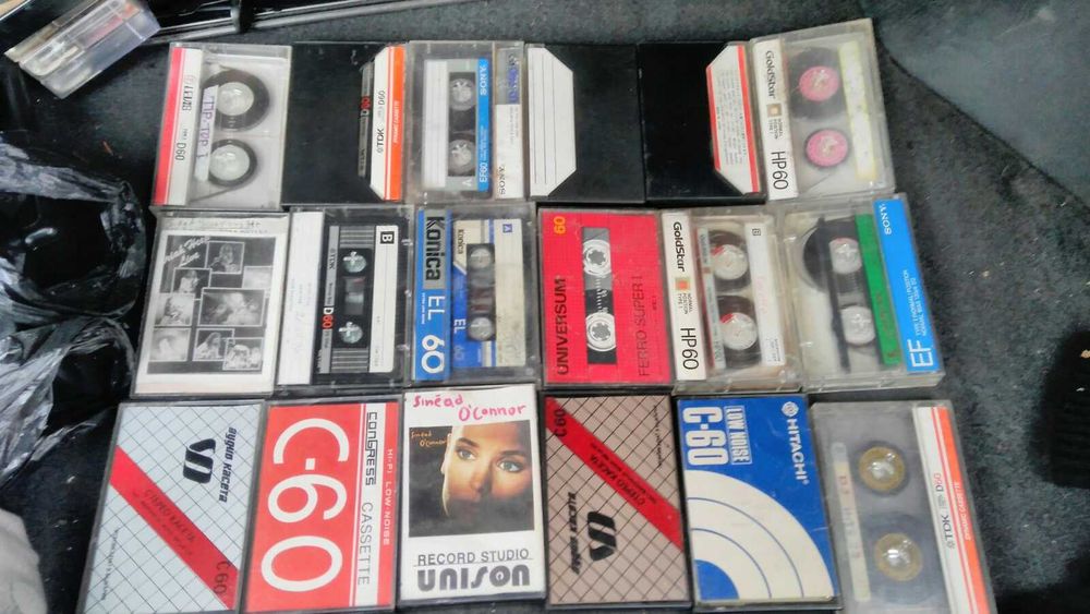 АУДИОКАСЕТИ за касетофон, Sony,TDK и други. 30 броя с кутийки