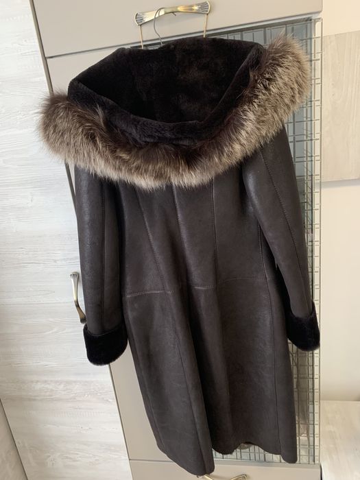 Vand palton de piele si blana naturala