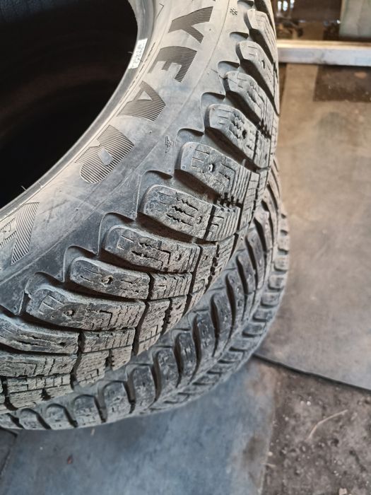 Шины зимние Goodyear