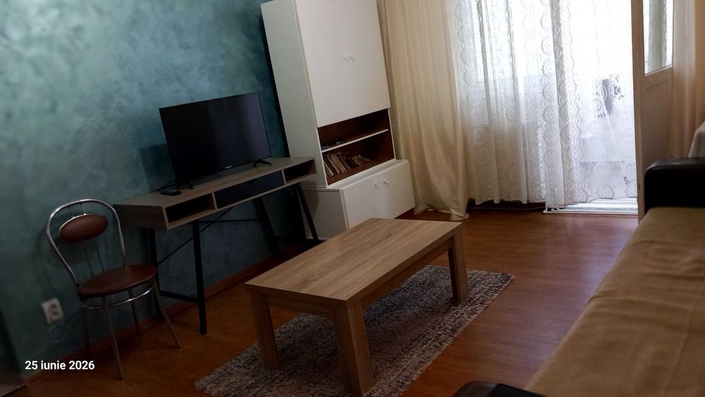 Inchiriez apartament