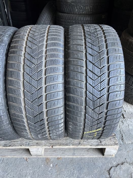 4 anvelope iarna 225/40/19+255/35/19 Pirelli Runflat 2020!