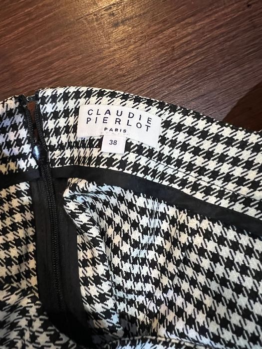 Claudie Pierlot пола