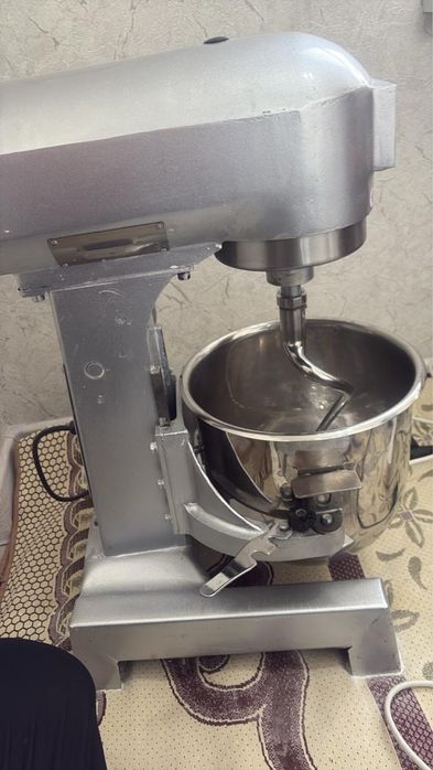 Миксер для тесто