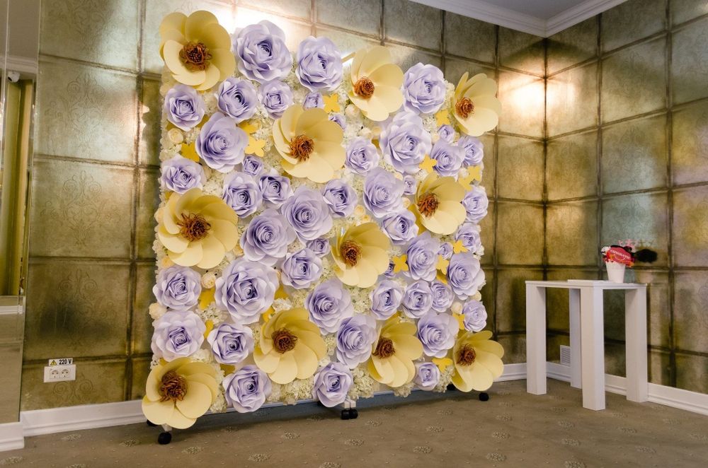 Flori hartie handmade pt panou decor eveniment nunta photocorner