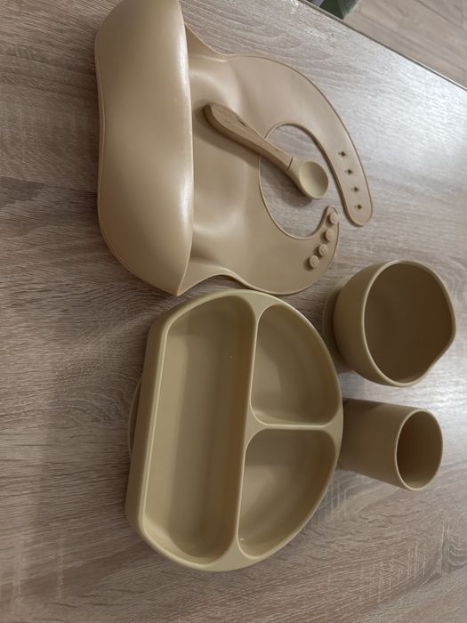 Детская силиконовая посуда