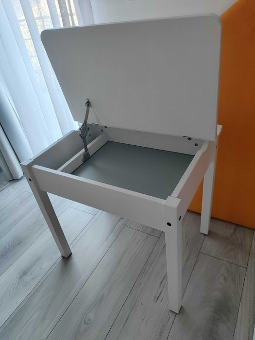 Birou pentru copii IKEA SUNDVIK alb 60x45cm si scaunel