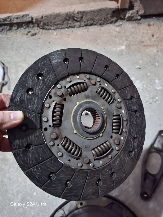 Съединител комплект И маховикик BMW X3 2.0D 184к.с