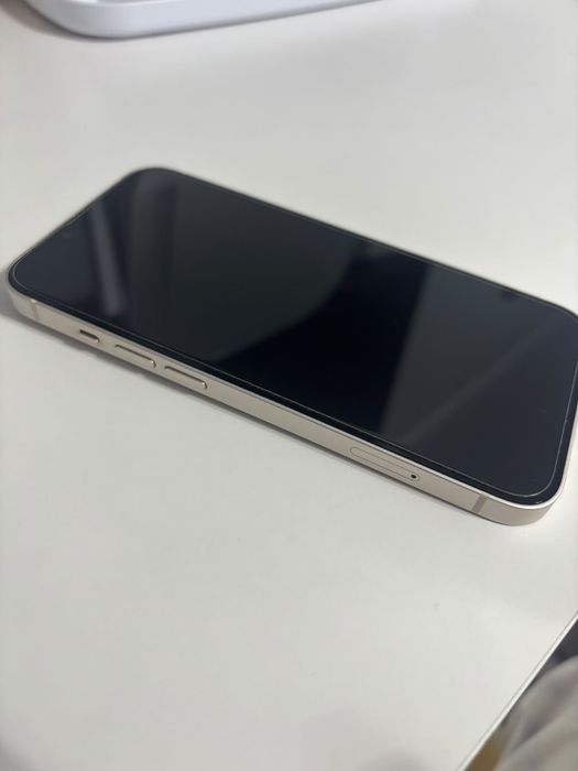 Iphone 13 simplu