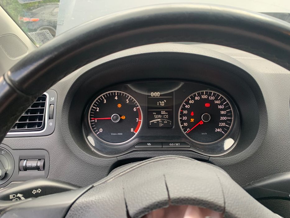 Vw Polo 1.2 tsi 6скорости 2011г