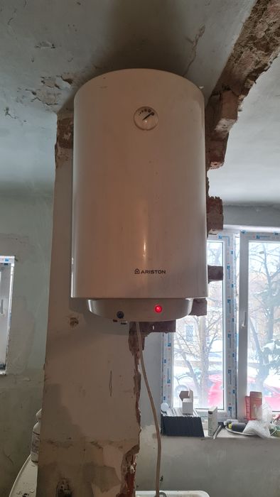 Boiler electric Ariston Ti Tronic 80 v