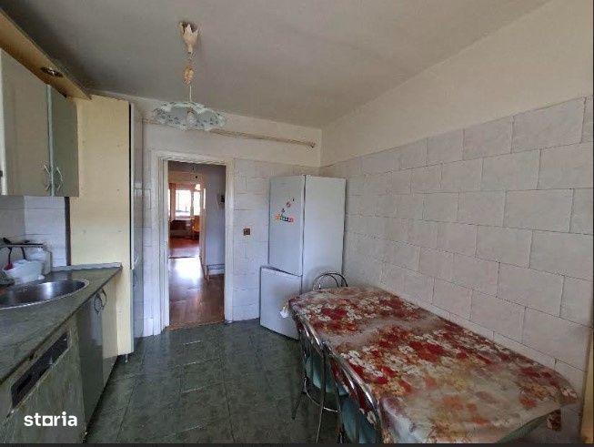 Apartament 3 camere decomandate, bd. 21 Decembrie, zona The Office