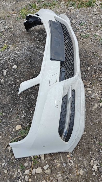 Предна броня Mercedes W204 оборудвана Мерцедес C класа