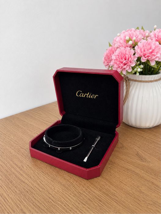 Inspired by Cartier Love – Дамска сребърна гривна с цирконии + луксозна кутия