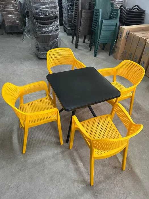 Висококачествен елегантен комплект маса + 4 или 6 стола 3 цвята мод.10