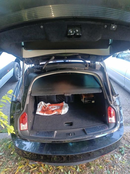 Продавам Opel insignia