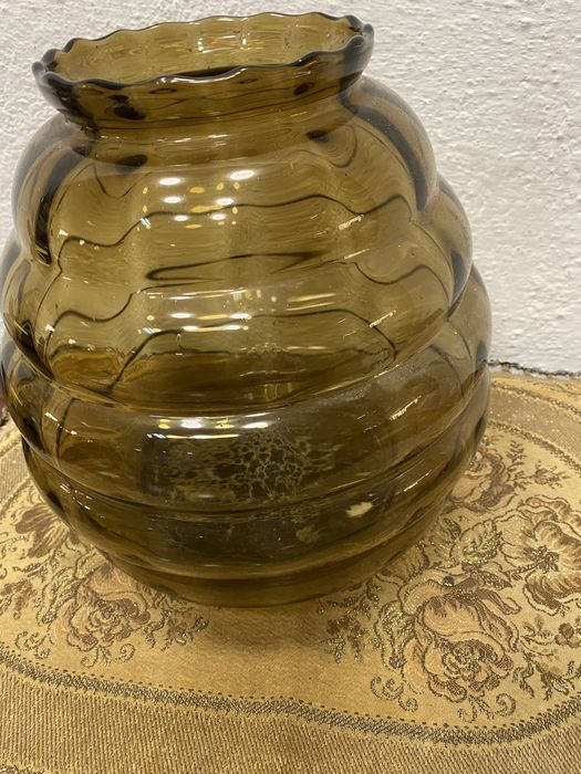 Италианска ваза от разтопено стъкло