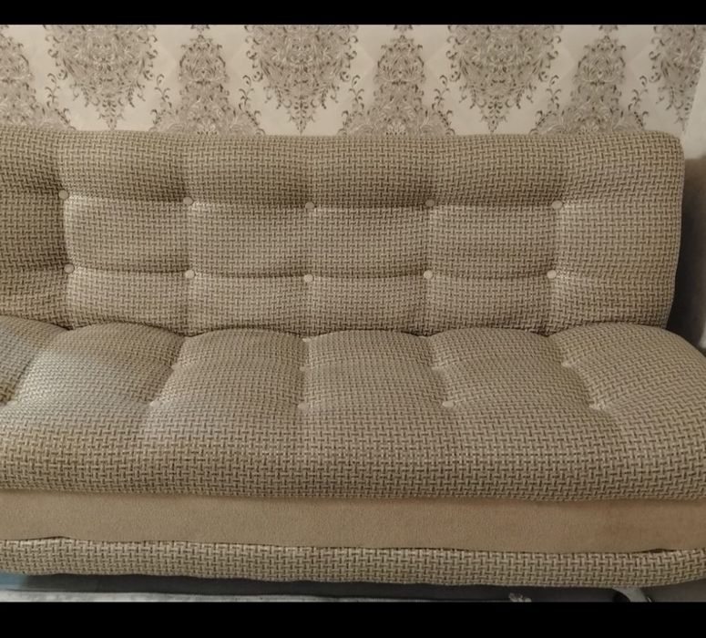 Продам диван и два кресла