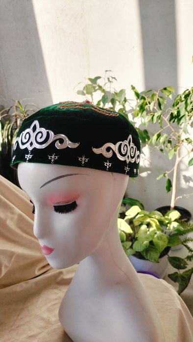 Тақия,қасаба ,ұлттық киімдер.