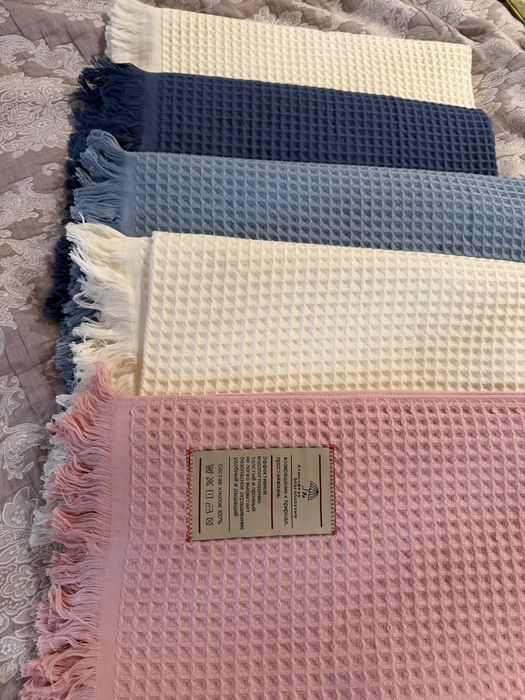 Продам постельное белье, банные полотенцк