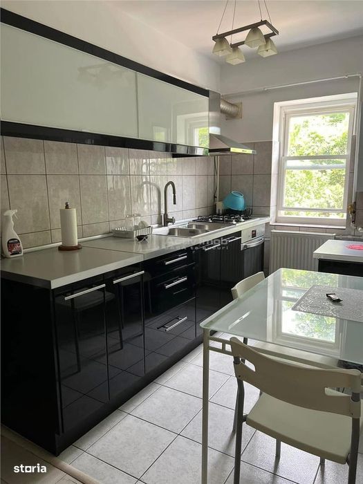 Apartament 3 camere de inchiriat – ultracentral, complet mobilat si ut — fotografia 3