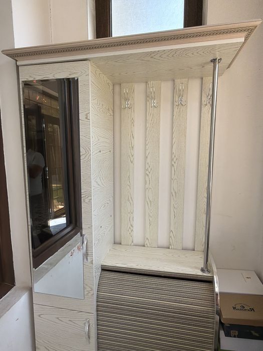 Mebel Прихошка, Oyoq kiyimla uchun va Kiyimlar uchun qulay Mebel