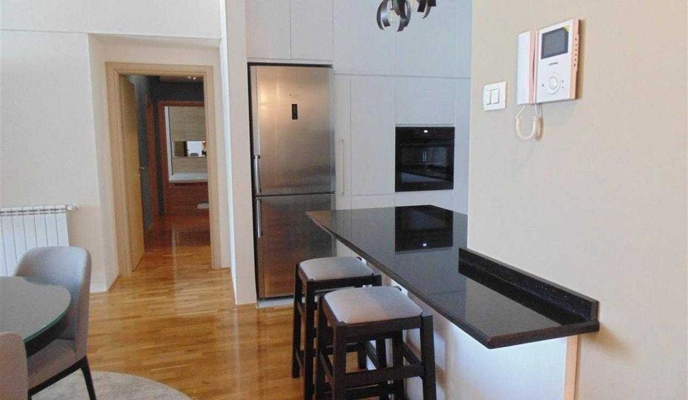 Дава се под наем Тристаен апартамент в Пловдив, Беломорски - 85 кв.м за 387.6 € - Снимка #6