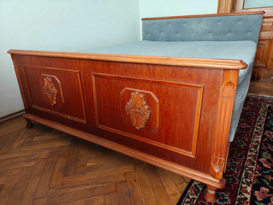 Pat doua persoane, stare buna, putin folosit, 1600x2000