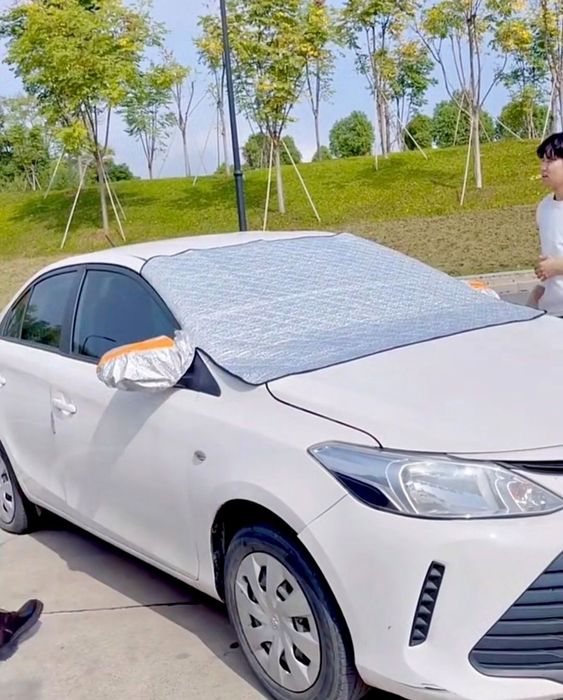 Prelată protecție anti îngheț , prelata auto parbriz termica