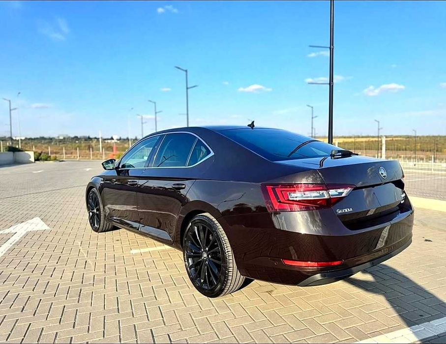 Škoda Superb Laurin & Klement 2.0 TDI 4x4 DSG – Trapă, CANTON