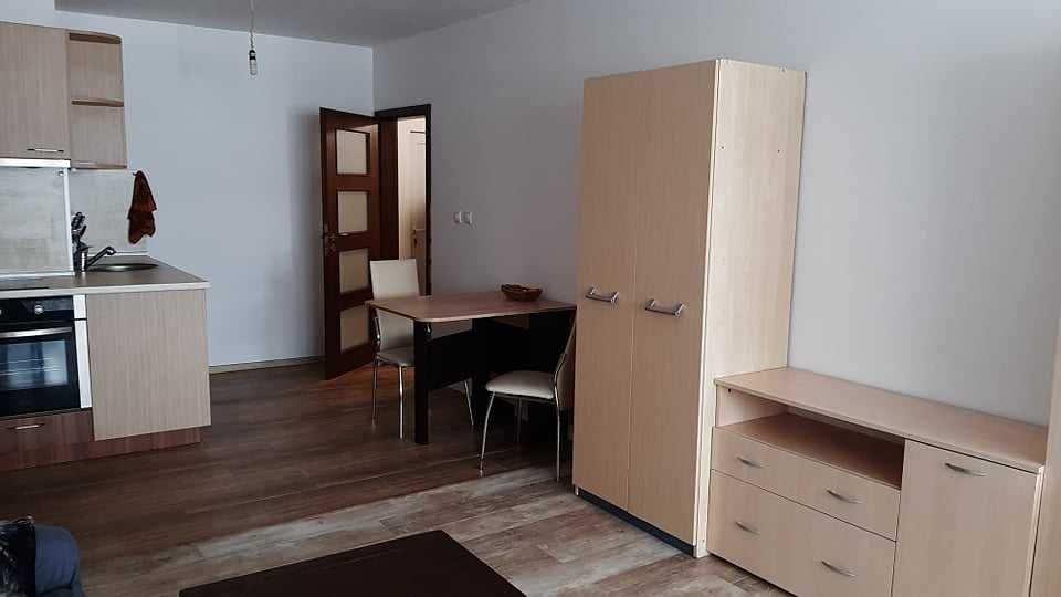 Дава се под наем Едностаен апартамент в Бургас, Възраждане - 35 кв.м за 125 € - Снимка #1