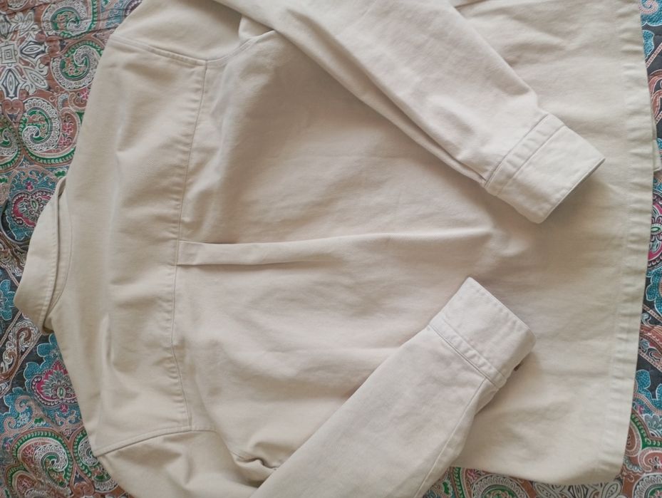 Продам джинсовую рубашку от Forét