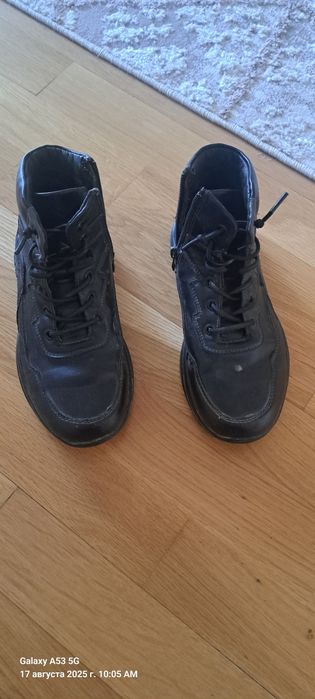 Етік сатылады. Етік