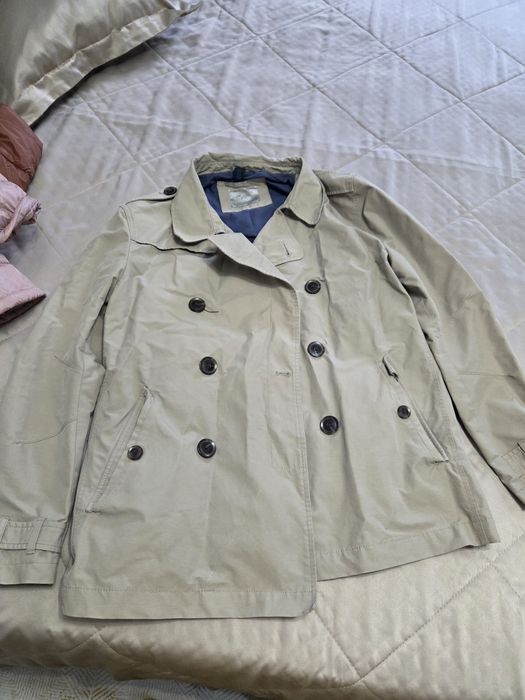 Плащи, бомбер  в хорошем состоянии