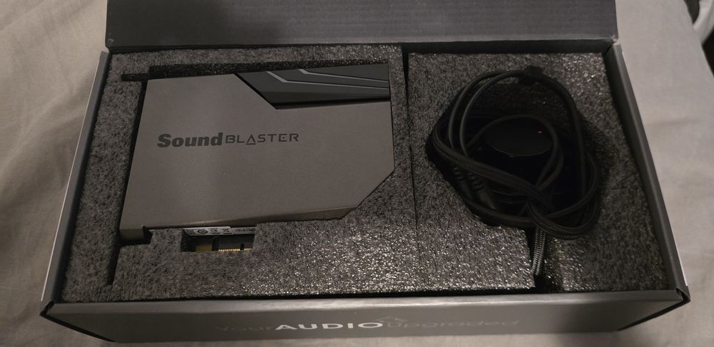 Placa de sunet SoundBlaster AE-7 ca noua