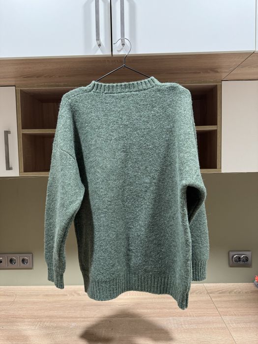 Свитер зеленый размер М