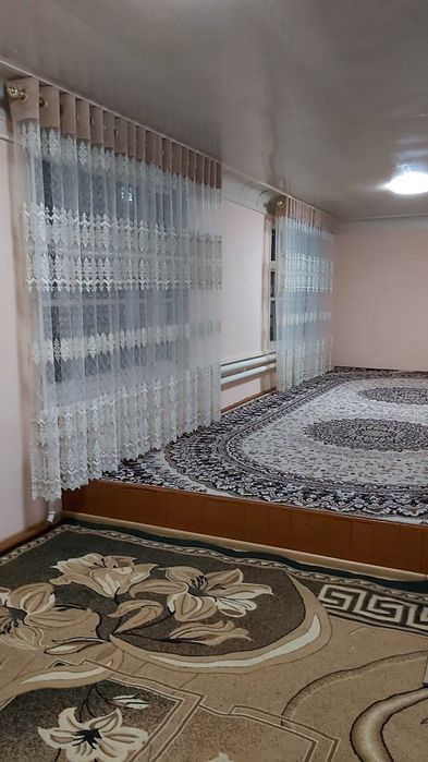 8 sotixli 7 xonadan iborat uy sotiladi