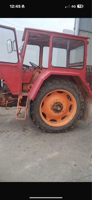 Vand tractor UTB 650