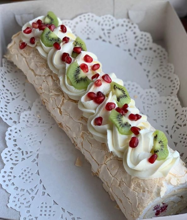 Меренговый рулет