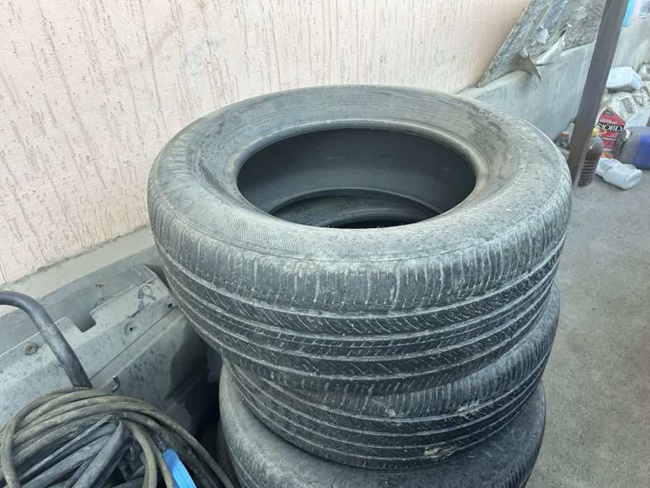 Продам шины для джипа